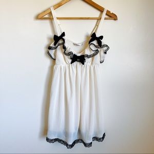 Victoria’s Secret Babydoll Bow & Lace Ruffled Chemise Lingerie Night Dress